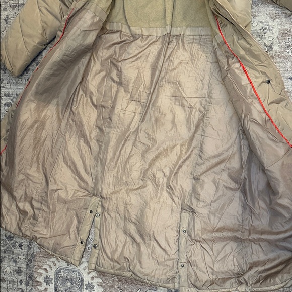 Steve Madden Tan Quilted Puffer long coat sz large - Picture 9 of 13